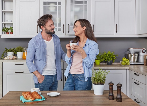 3 أساسيات للتواصل الناجح مع زوجك