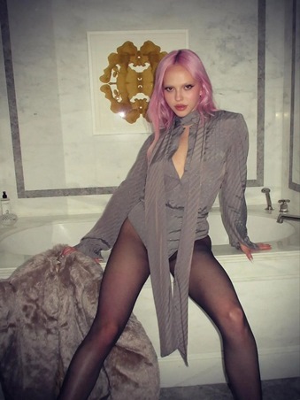 اختيارات جيل Z لأجمل إطلالات عام 2025