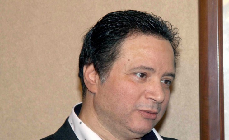 فنّان مصري يخرج من صمته للردّ بعد اتّهامه بالمتاجرة بمرضه