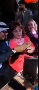 تفاصيل خطوبة نبيلة عبيد من ثري عربي