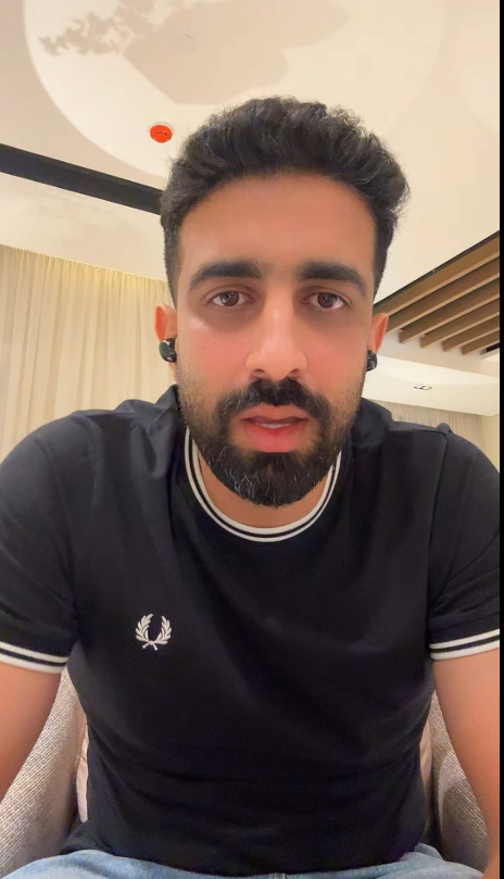 مصطفى جاد مدافعاً عن أحمد حلمي: 