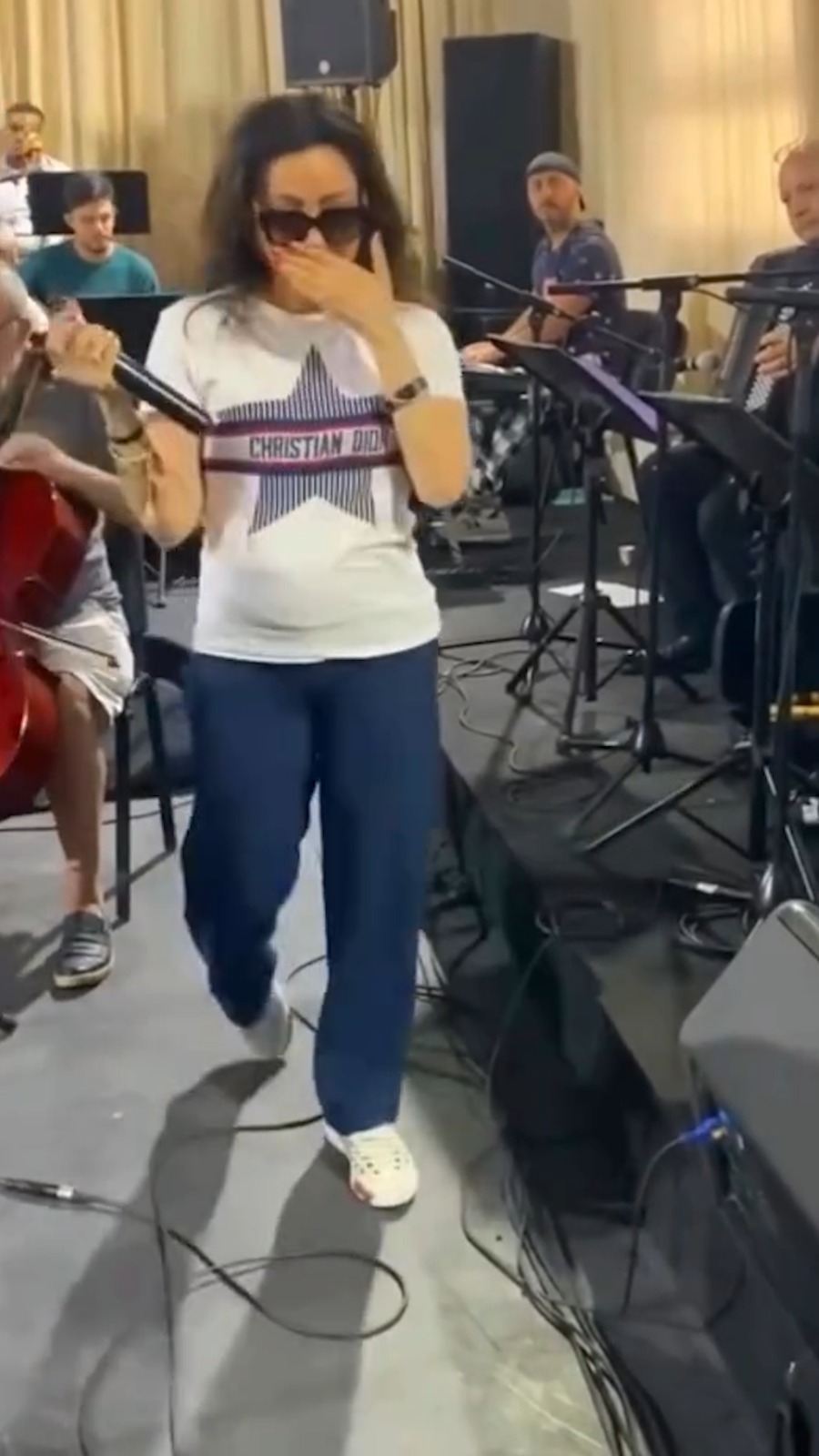 لطيفة: اتعالجت في مصحة نفسية بسبب فراق والدتي