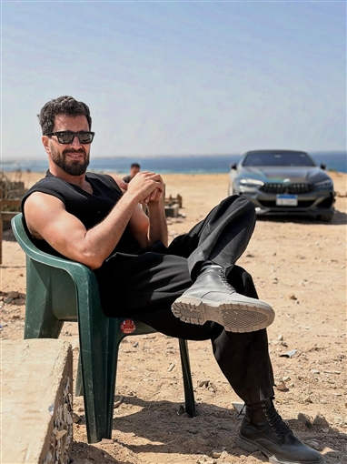 معتصم النهار يعلن استئناف عرض فيلم 