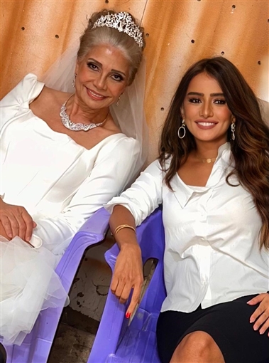 زينة تترقب العرض العالمي الأول لـ