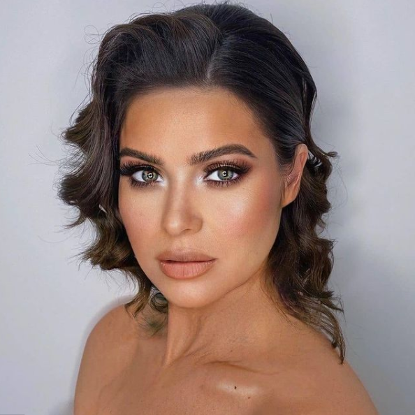 يسرا اللوزي ترُدّ على منتقدي صور حملها: تعودت على التعليقات السخيفة