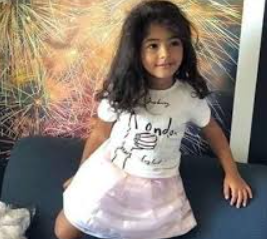 ظهور نادر لـ طيبة ابنة روبي في حفلها الأخير