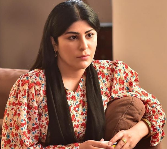 زارا البلوشي تعلن انفصالها عن زوجها الثاني بعد شهر: صار عندي مناعة