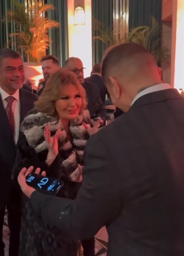 عمرو دياب يحرج يسرا وجدل في حفل زفاف ابنة محمد السعدي