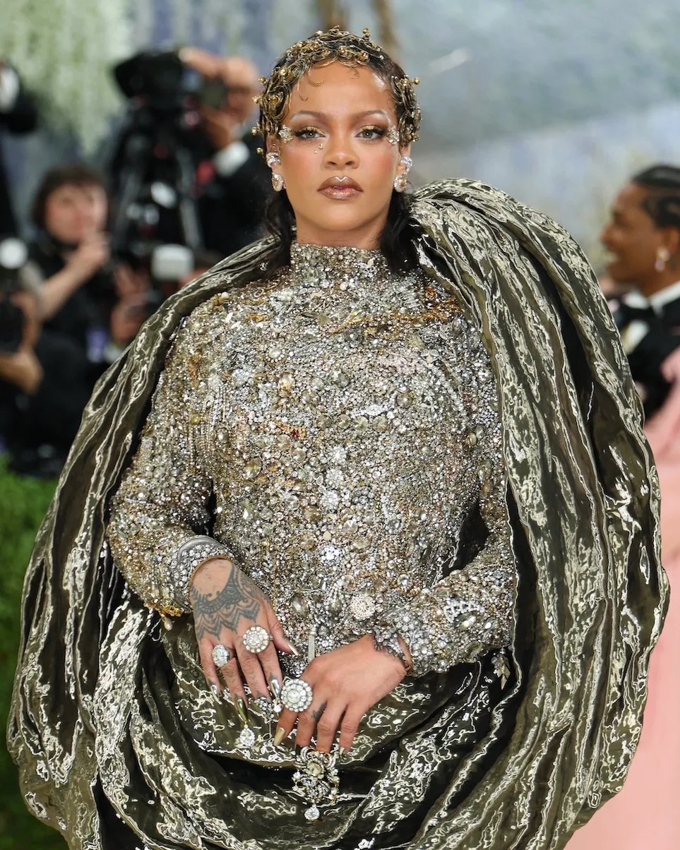 حين أصبحت المجوهرات هي الإطلالة: أقوى لحظات الألماس في Met Gala 2026