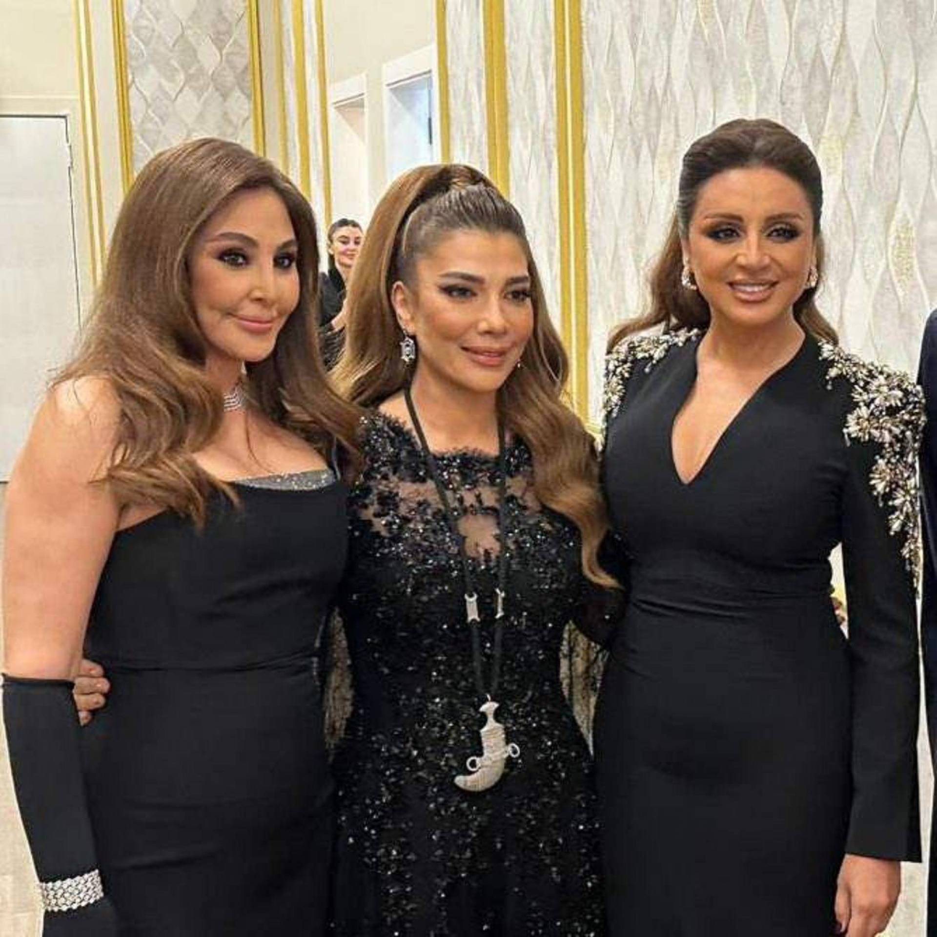 ماذا طلبت أصالة من أنغام بعد الفوز بـ joy awards أمام الجميع؟