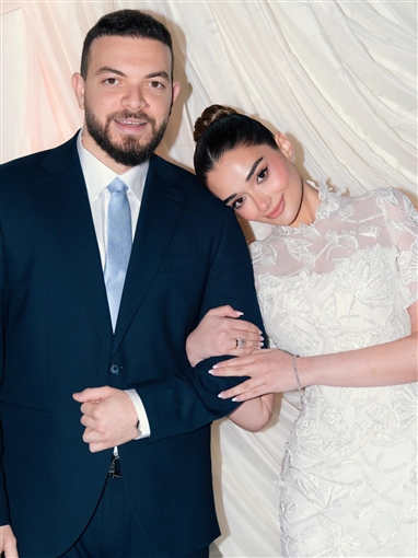 الصور الرسمية من حفل خطوبة ملك أحمد زاهر وشريف الليثي