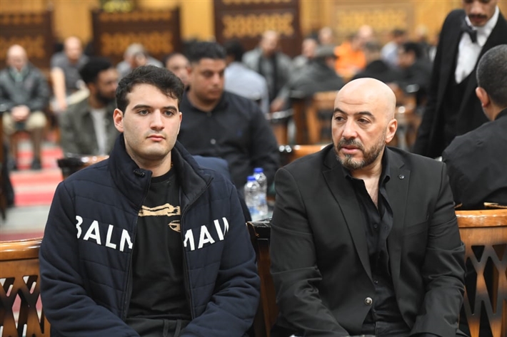 صور... الحزن يسيطر على النجوم في مراسم عزاء سليمان عيد