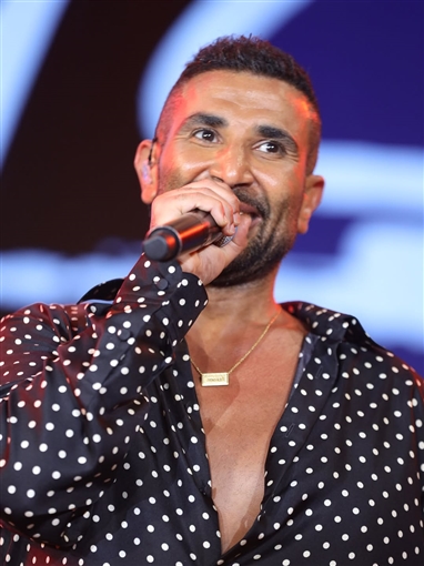 أحمد سعد يتعرض لحادث سير على طريق العين السخنة