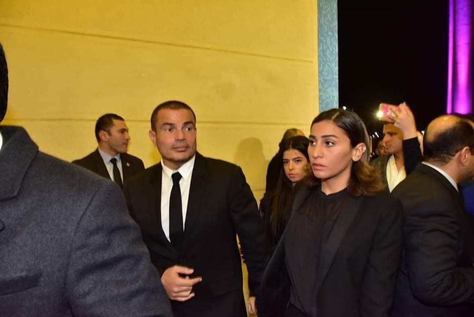 مشادّة مع حارس عمرو دياب في عزاء «مبارك»: «إيدك لو اتمَدِّت هقطعهالك»