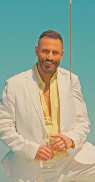 نيقولا معوض يحكي تجربته مع 