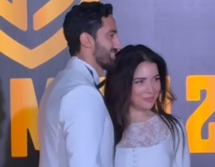 بالزغاريد... أول ظهور رسمي لـ مي عز الدين وزوجها أحمد تيمور في حفل خاص بالموضة
