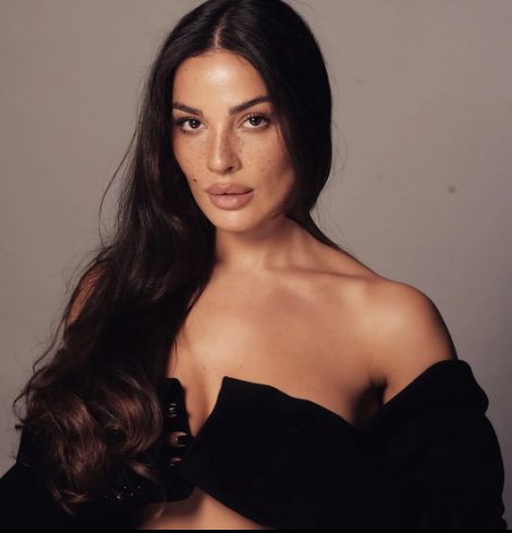 نادين نجيم تصدم جمهورها بإطلالة جريئة