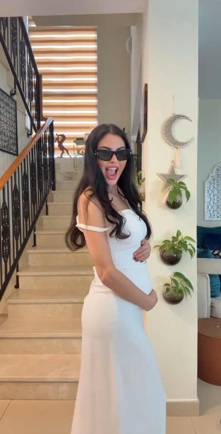 مريم حسين تنفي حملها: كذبة أبريل