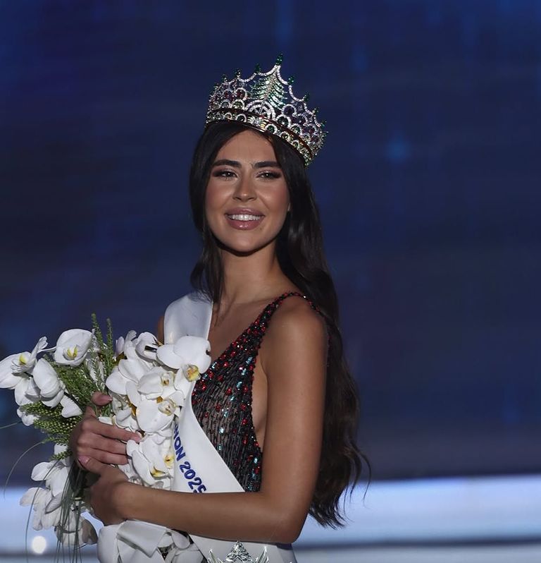 جوزيف عطية يحسم علاقته العاطفية بملكة جمال لبنان بيرلا حرب