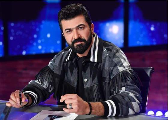 الجمهور يصف صوت سيف نبيل بالمزعج بعد أداءه أغنية 