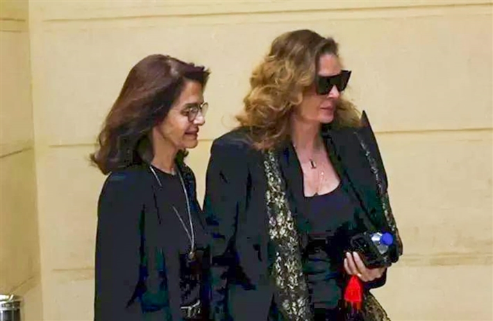 أبرز لقطات عزاء والد منة شلبي بحضور نجوم الفن