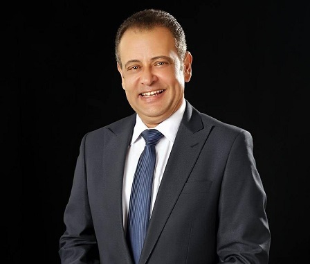 محمد غنيم يتّهم زوجته المذيعة بالجمع بين زوجين!