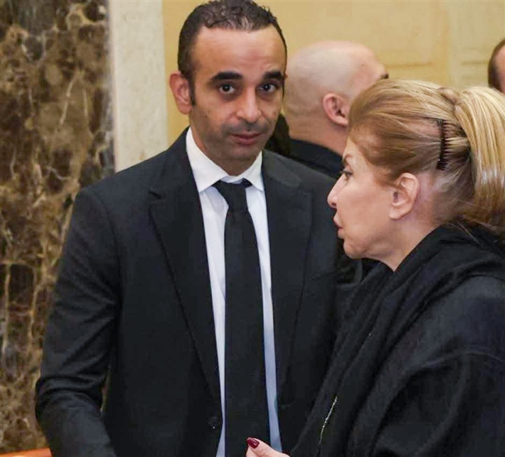 أبرز لقطات عزاء والد منة شلبي بحضور نجوم الفن