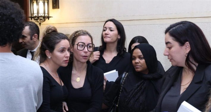 أبرز لقطات عزاء والد منة شلبي بحضور نجوم الفن