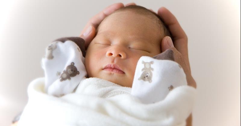 عبارات تهنئة للمولود